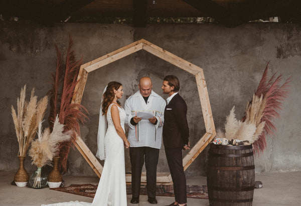 ALBERTA BOHO WEDDING-CHECK OUT THIS STUNNING WEDDING FEATURE USING LUXE B PAMPAS GRASS!
