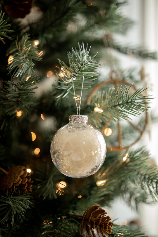 Our pampas holiday Christmas balls are back!